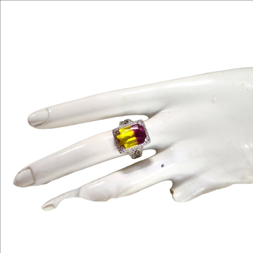 Fuschia and yellow crystal gradiant stone silver ring size 6